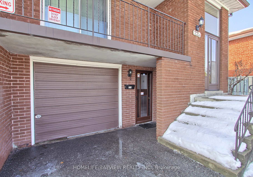 22a-kingsdown-drive-s-scarborough-ontario-e12846216