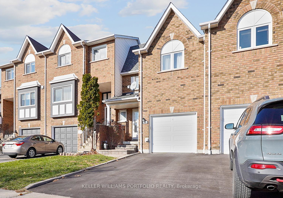 334-sparrow-circle-pickering-ontario-e12849134