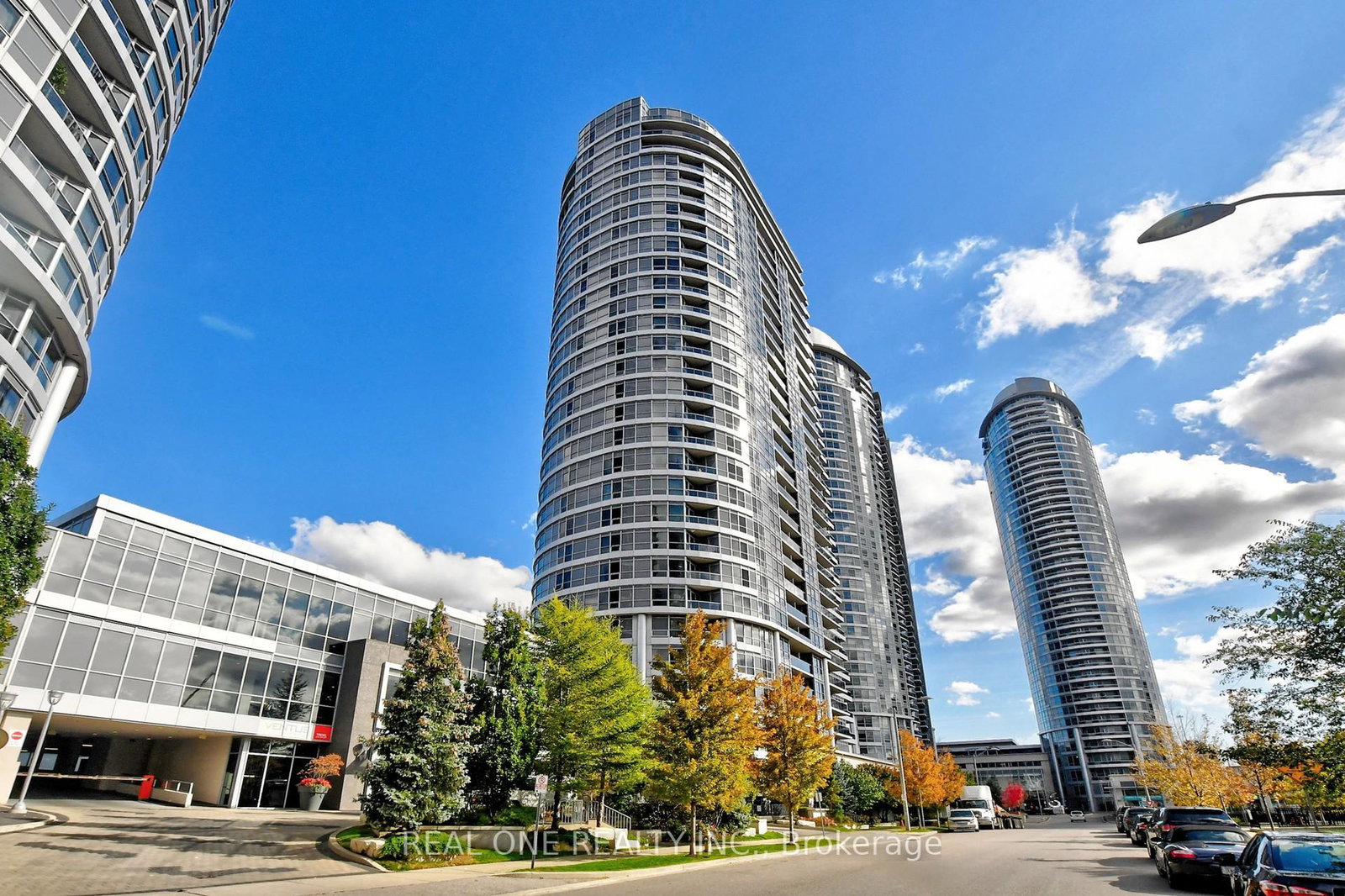 151-village-green-square-scarborough-ontario-e12849258