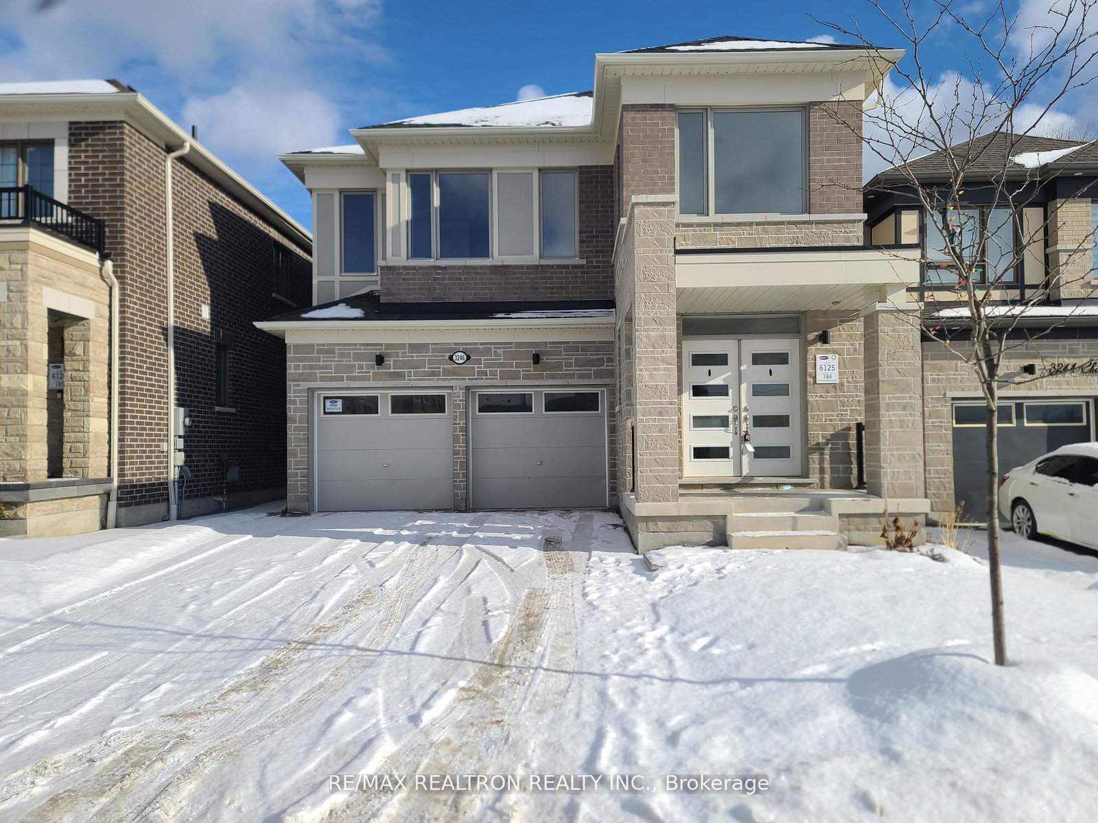 3246-chimney-swift-crescent-pickering-ontario-e12850660