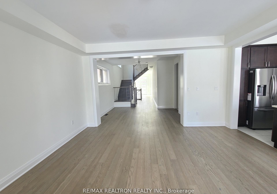 3246-chimney-swift-crescent-pickering-ontario-e12850660
