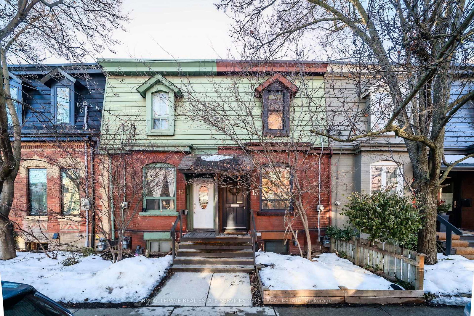 16-boulton-avenue-toronto-ontario-e12850966