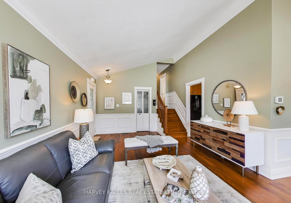 56-thorncliffe-street-oshawa-ontario-e12850976