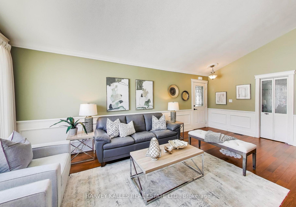 56-thorncliffe-street-oshawa-ontario-e12850976