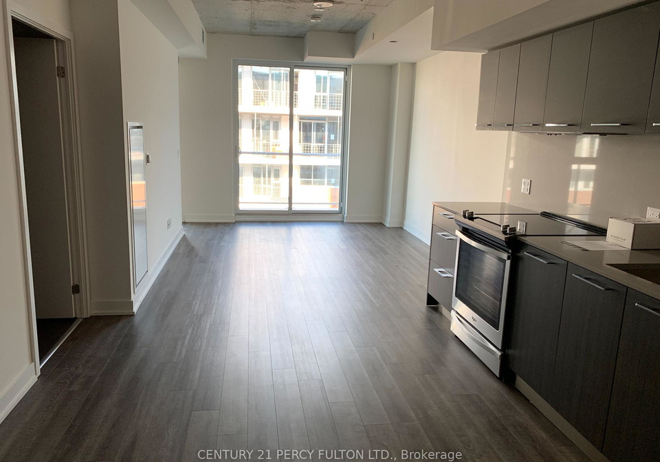 15-baseball-place-toronto-ontario-e12852200
