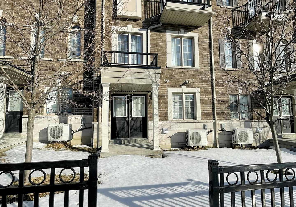 120-ferris-square-clarington-ontario-e12852268