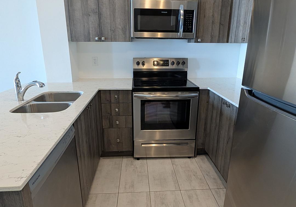 50-lakebreeze-drive-clarington-ontario-e12854152