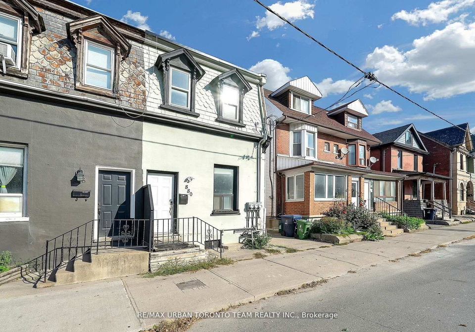 880-dundas-street-e-toronto-ontario-e12854986