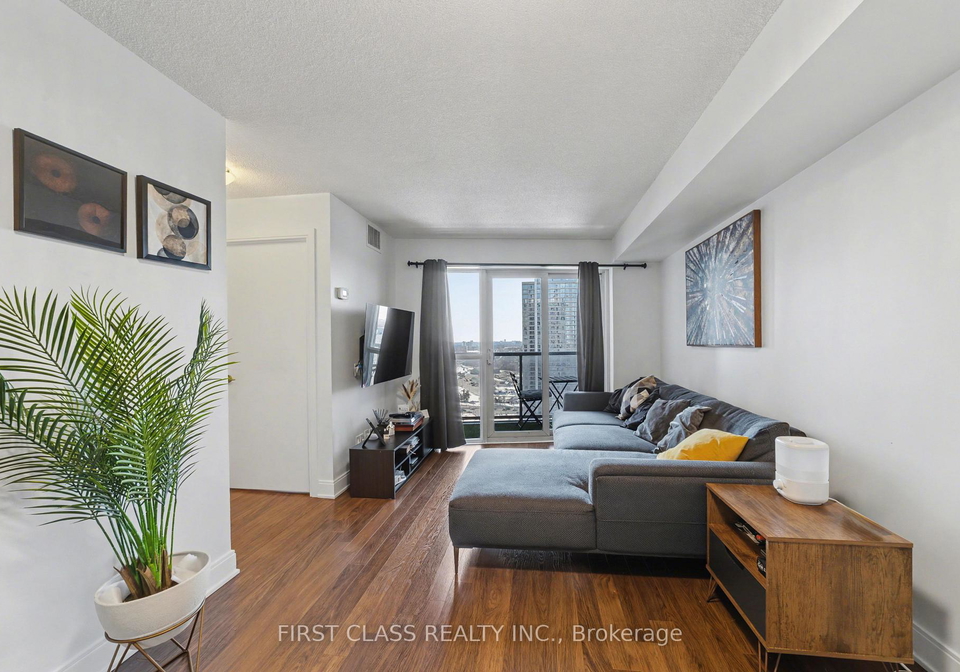 135-village-green-square-scarborough-ontario-e12855858