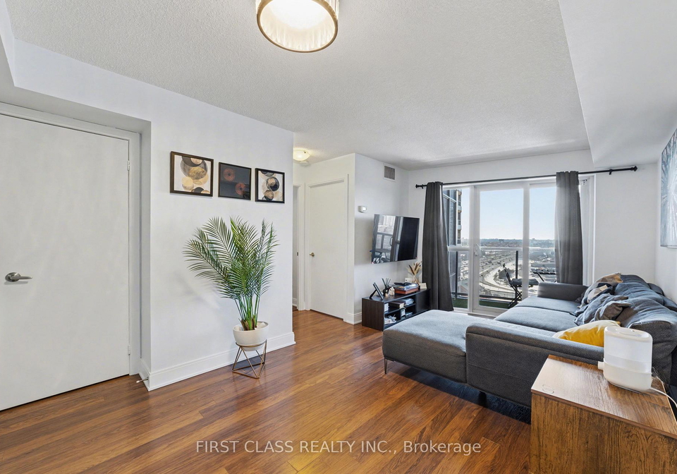 135-village-green-square-scarborough-ontario-e12855858