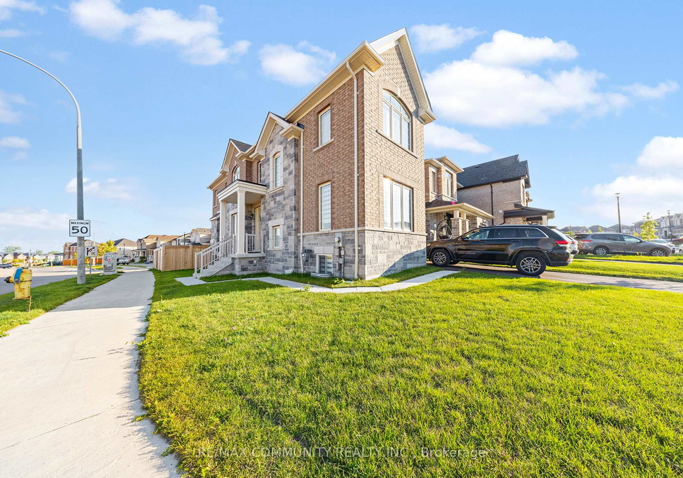 1089-orenda-street-pickering-ontario-e12856694