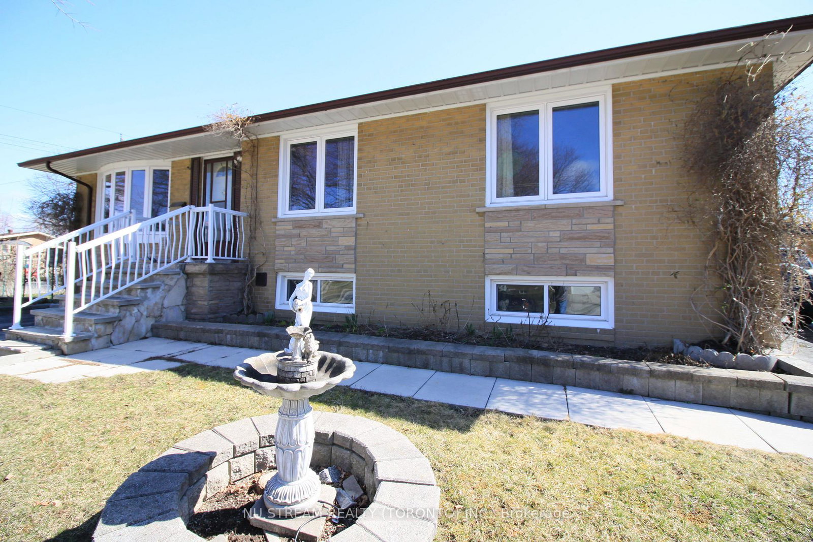49-acre-heights-crescent-scarborough-ontario-e12857698