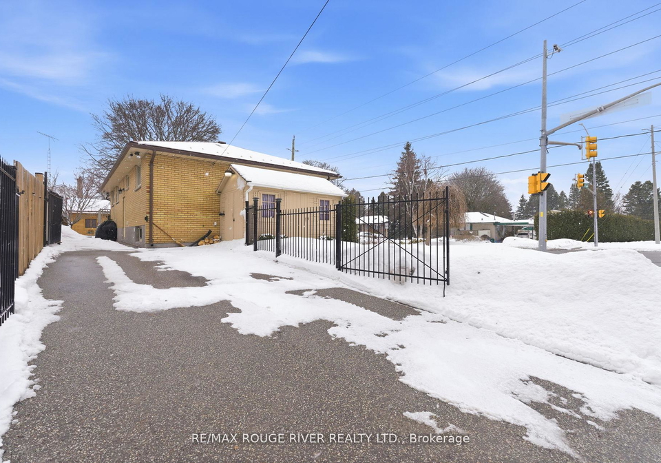 419-cochrane-street-whitby-ontario-e12857758