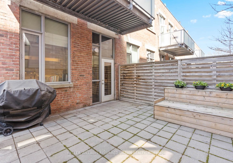 201-carlaw-avenue-toronto-ontario-e12857844