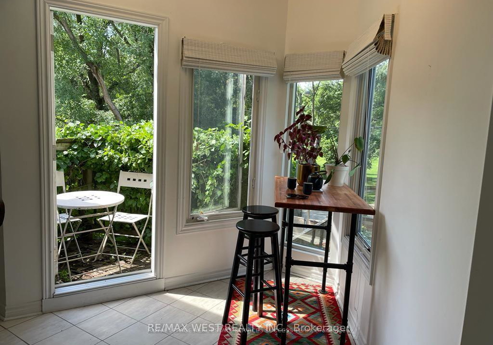 180-bain-avenue-toronto-ontario-e12857854