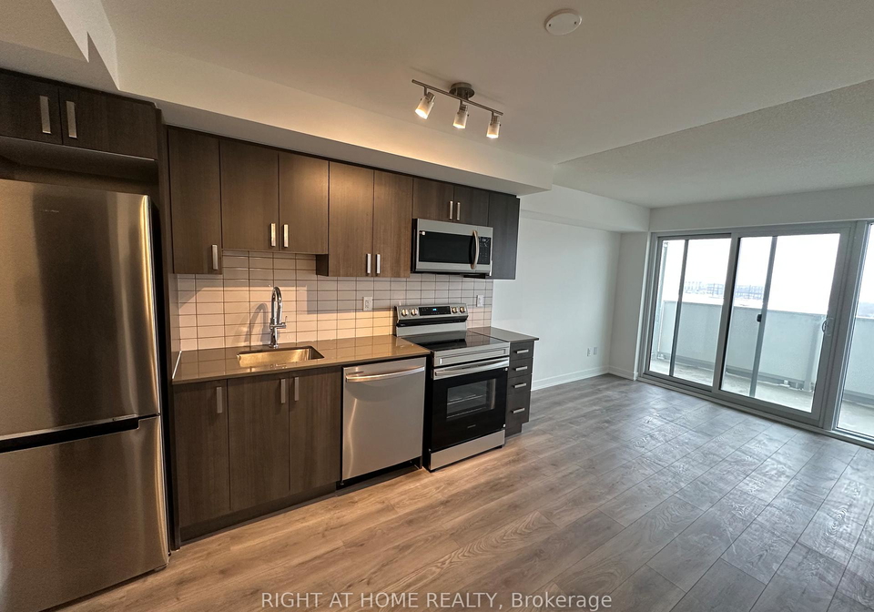 1010-sandy-beach-road-pickering-ontario-e12857924