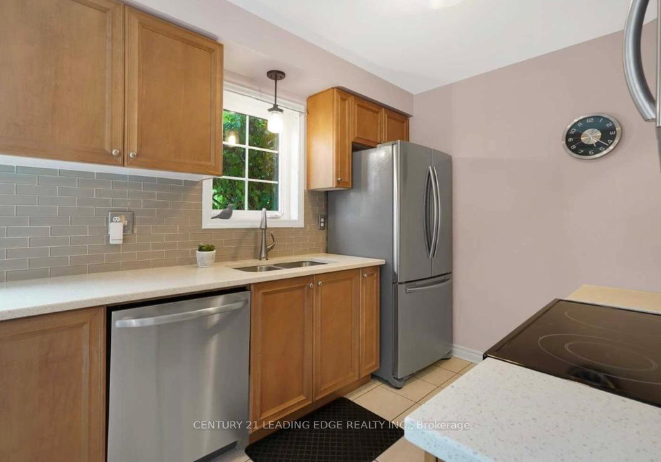 1703-whitestone-drive-s-oshawa-ontario-e12857996