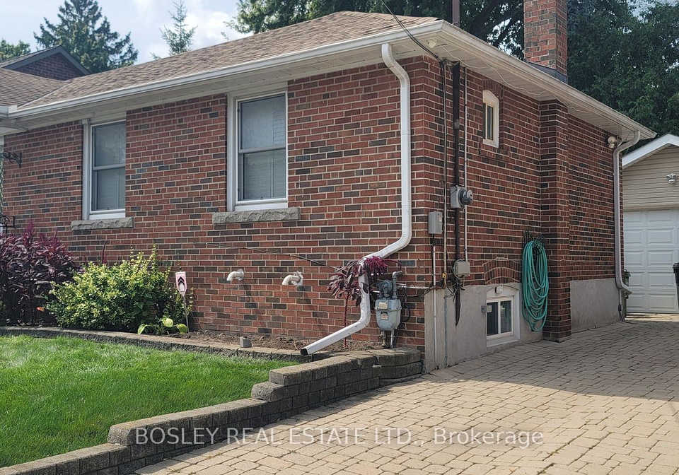 6-youngmill-drive-east-york-ontario-e12858330