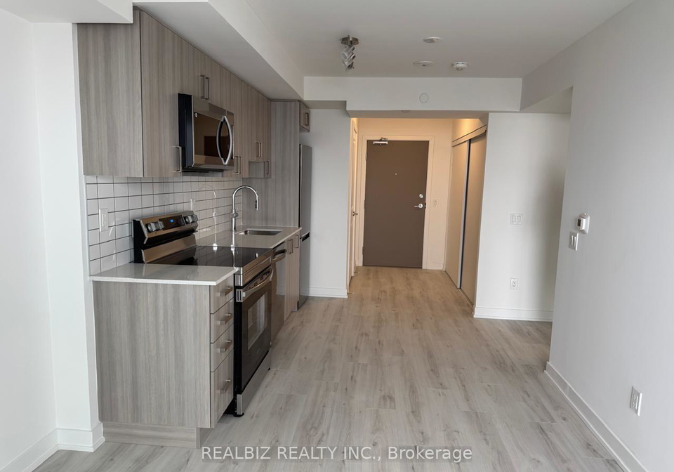 1010-sandy-beach-road-pickering-ontario-e12858844