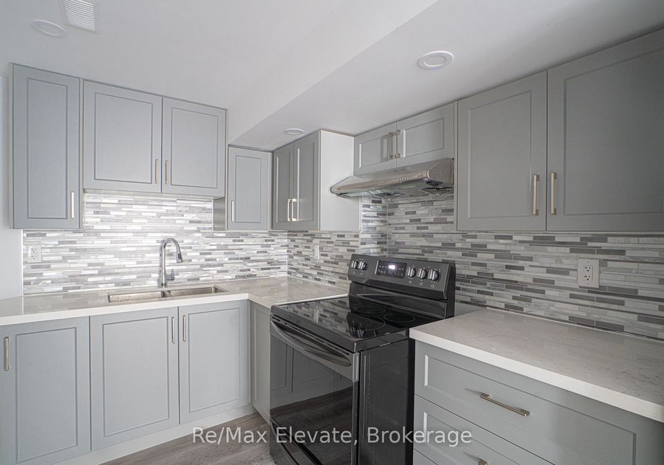 2-w-pardon-avenue-w-whitby-ontario-e12858848