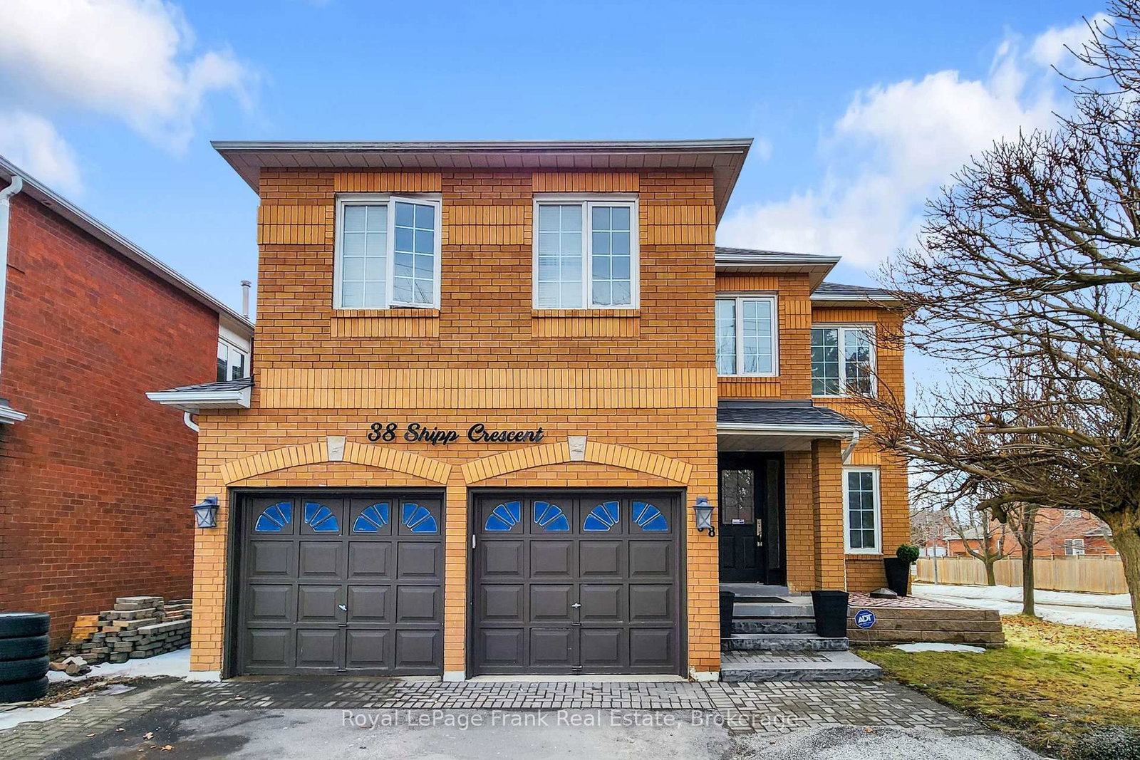 38-shipp-crescent-ajax-ontario-e12859518