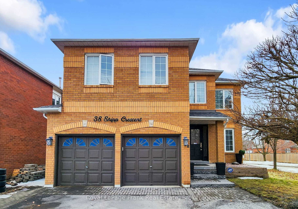 38-shipp-crescent-ajax-ontario-e12859518