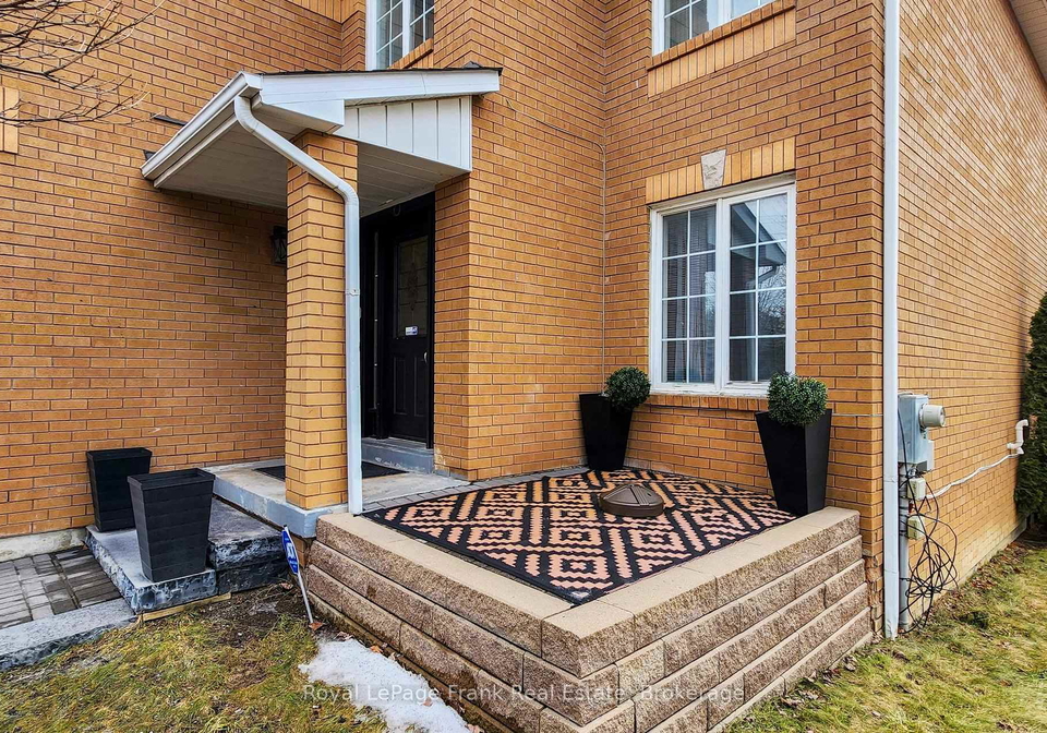 38-shipp-crescent-ajax-ontario-e12859518