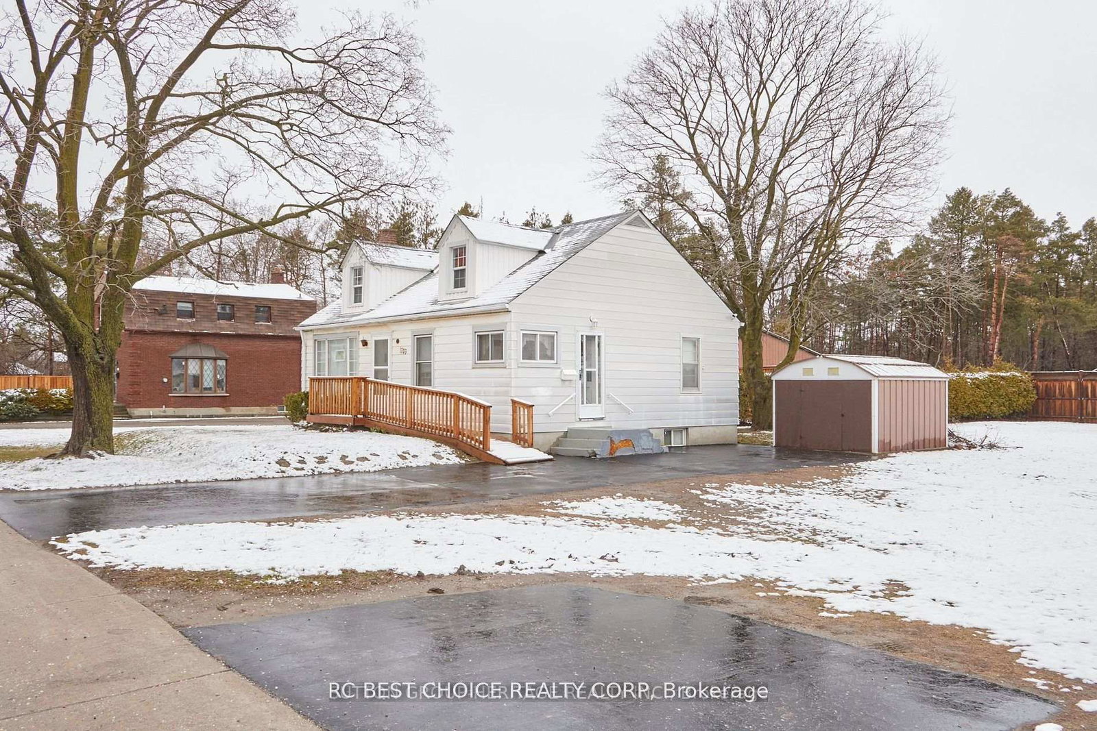 1705-simcoe-street-n-oshawa-ontario-e12859584