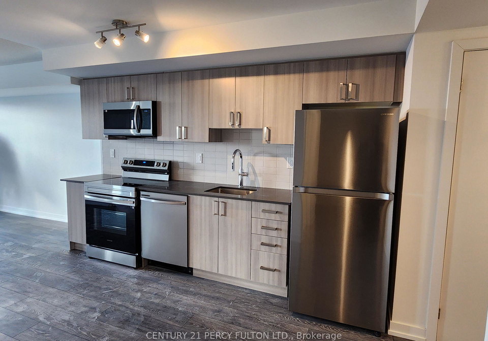1435-celebration-drive-pickering-ontario-e12859650