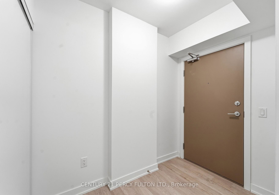 1010-sandy-beach-road-pickering-ontario-e12859964