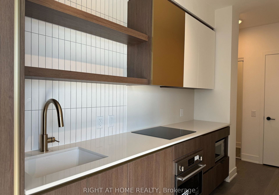 1285-queen-street-e-toronto-ontario-e12860126