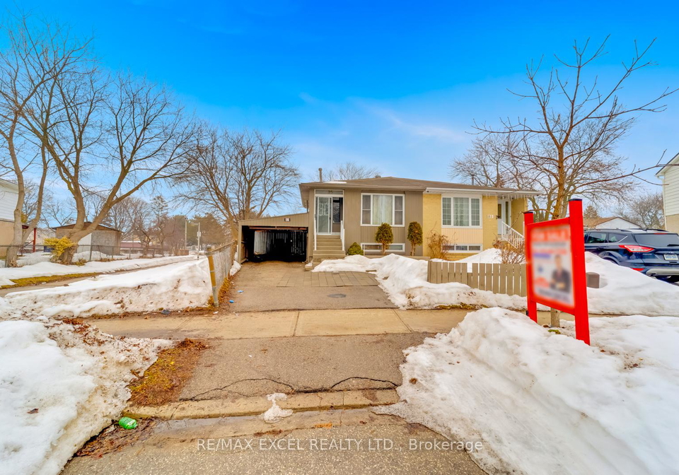 57-lowry-square-scarborough-ontario-e12860654
