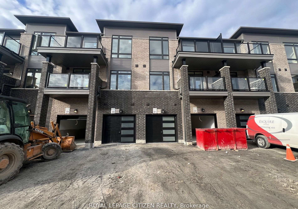 24-esquire-way-whitby-ontario-e12861056