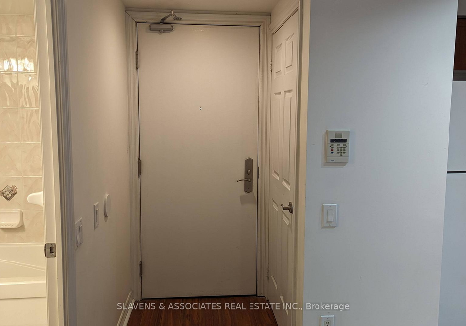 61-town-centre-court-scarborough-ontario-e12861112