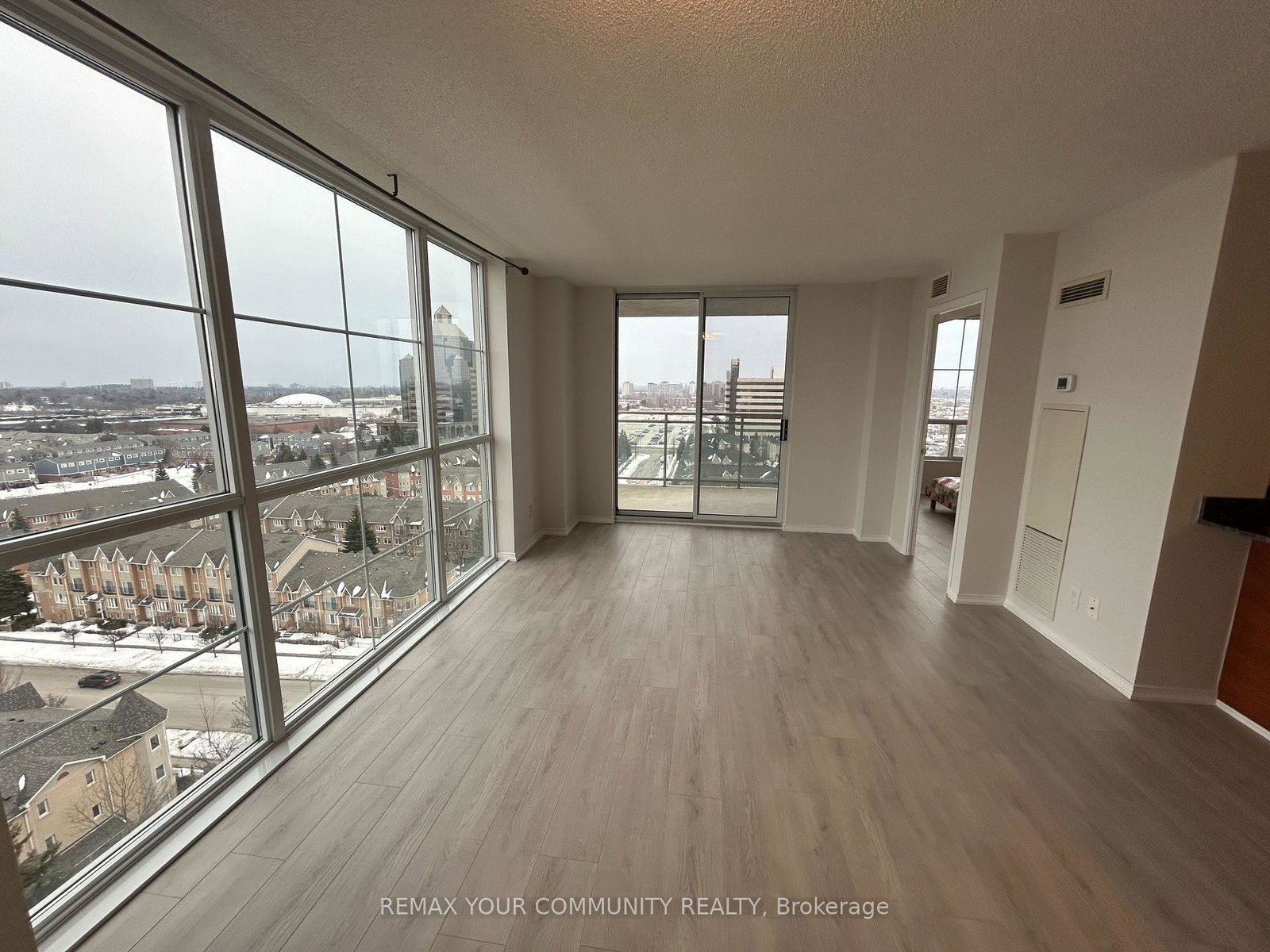 8-rosebank-drive-scarborough-ontario-e12861292