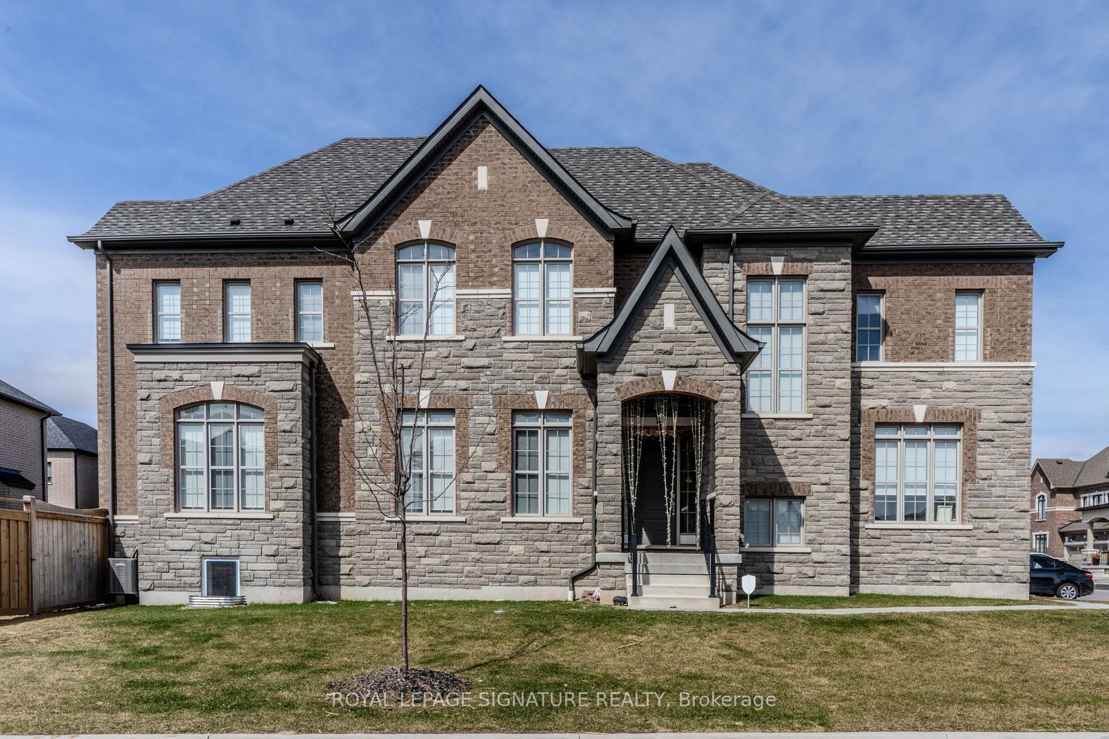 9-walter-clifford-nesb-drive-whitby-ontario-e12861482
