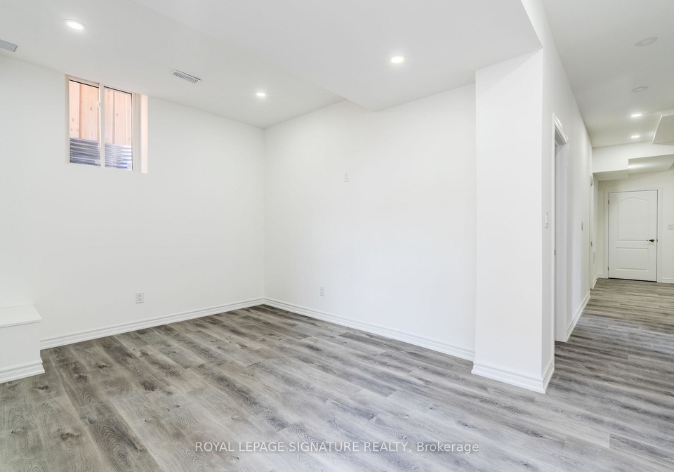 9-walter-clifford-nesb-drive-whitby-ontario-e12861482