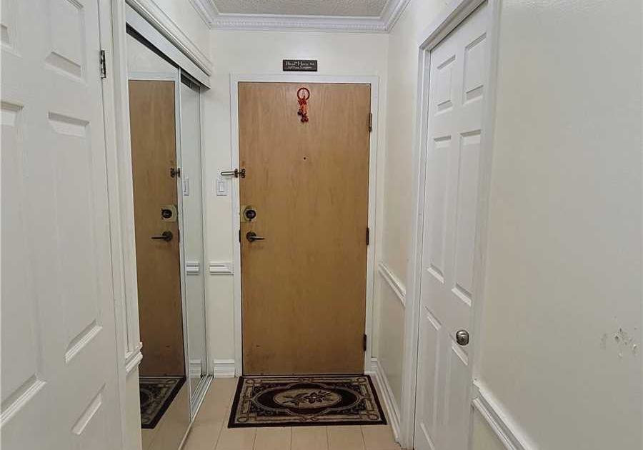 88-alton-towers-circle-scarborough-ontario-e12861552