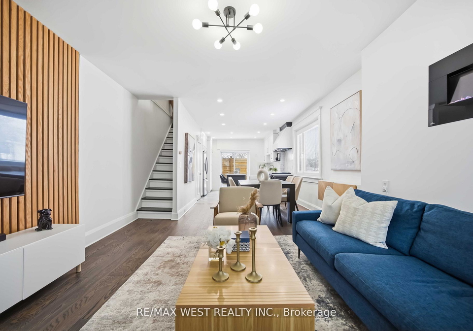 902-woodbine-avenue-toronto-ontario-e12863738