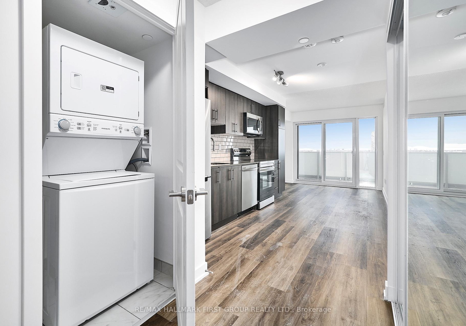 1010-sandy-beach-road-pickering-ontario-e12864480
