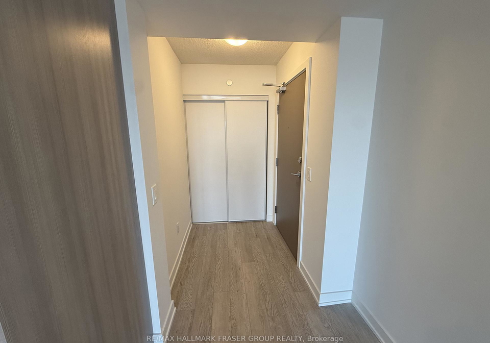 1010-sandy-beach-road-pickering-ontario-e12865576