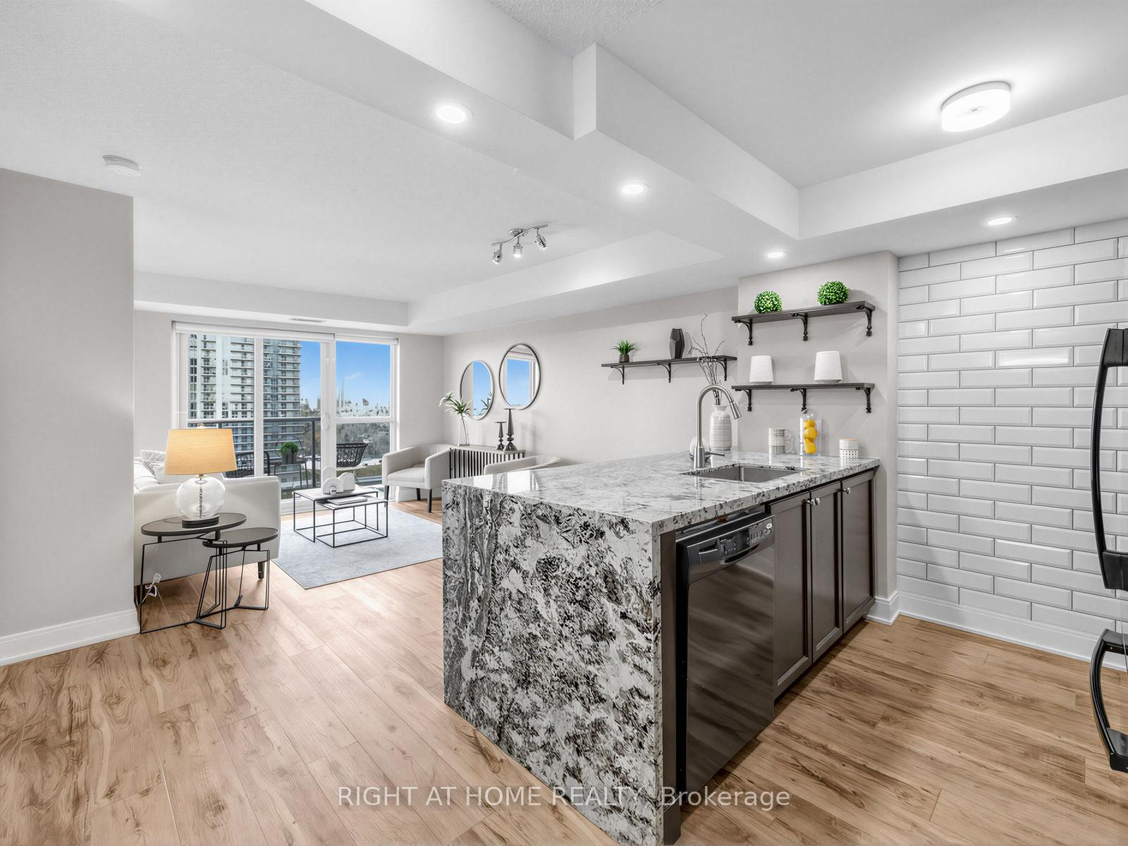 125-village-green-square-scarborough-ontario-e12866024