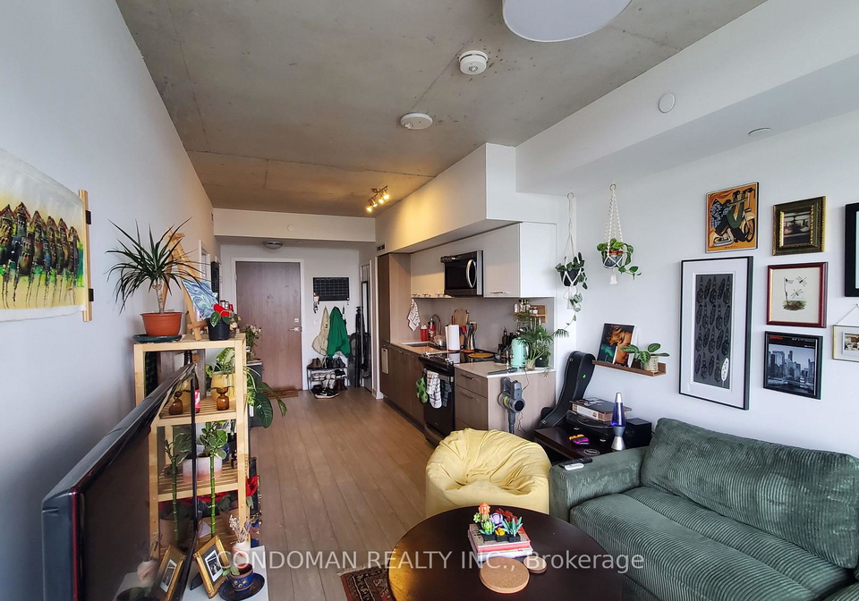 45-baseball-place-toronto-ontario-e12866186