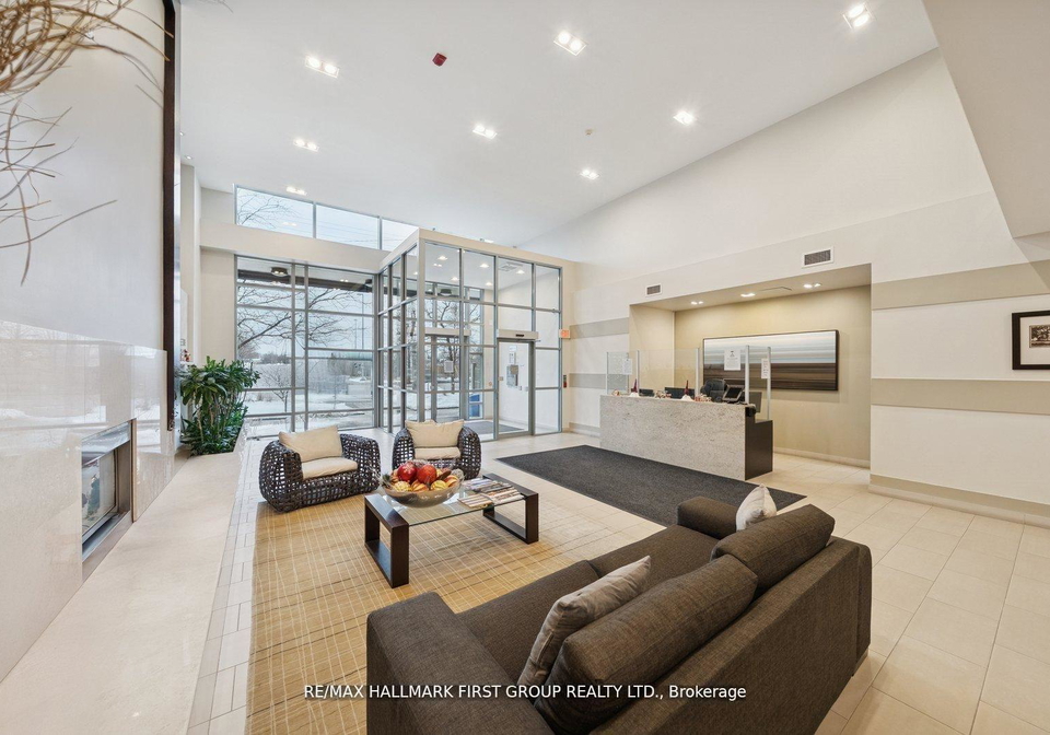 1600-charles-street-whitby-ontario-e12866238