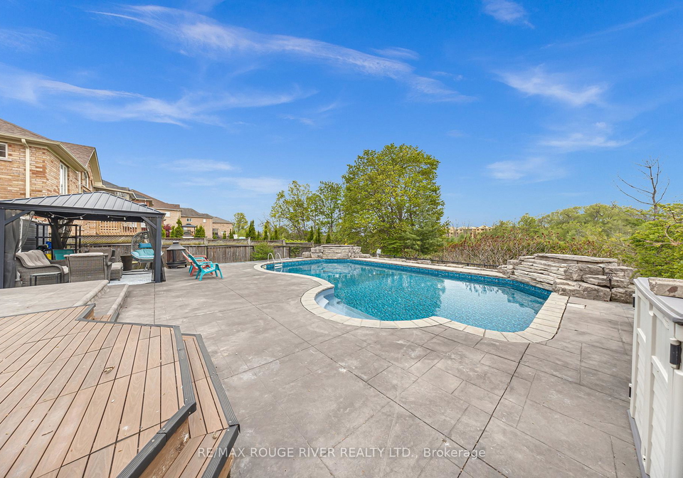 8-st-philip-court-whitby-ontario-e12866892