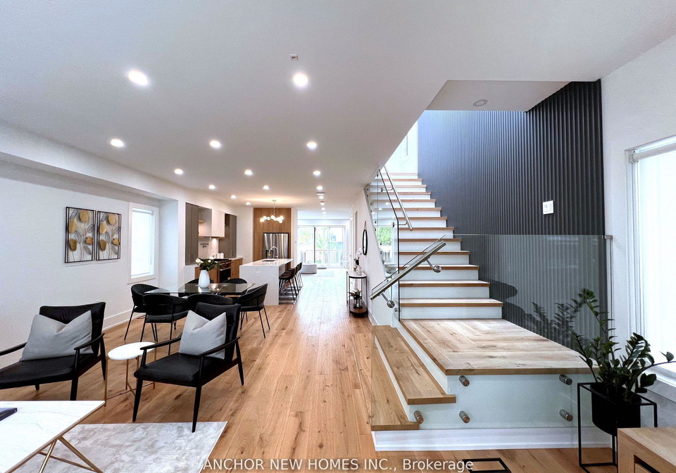 257-chisholm-avenue-east-york-ontario-e12867014