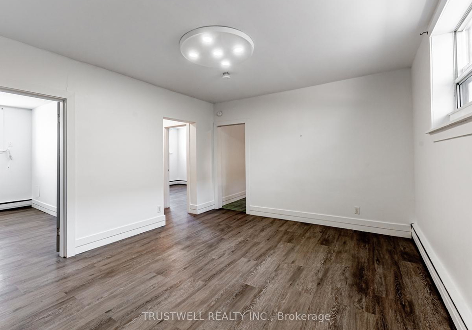 105-mary-street-e-whitby-ontario-e12869048