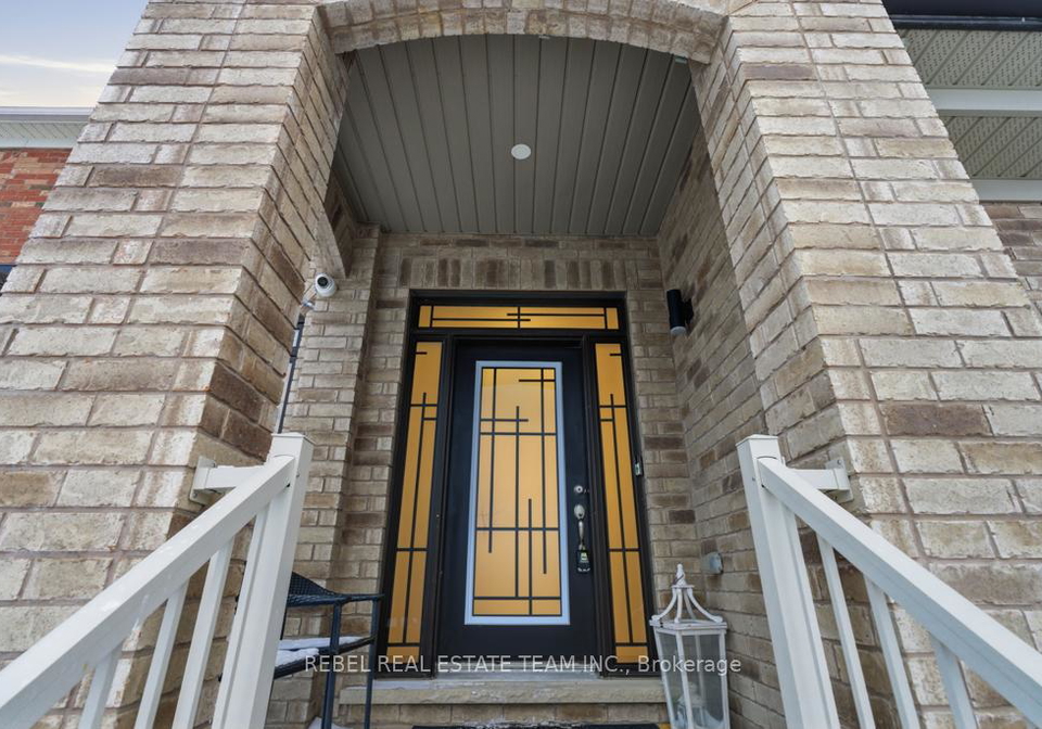 32-crombie-street-clarington-ontario-e12869414