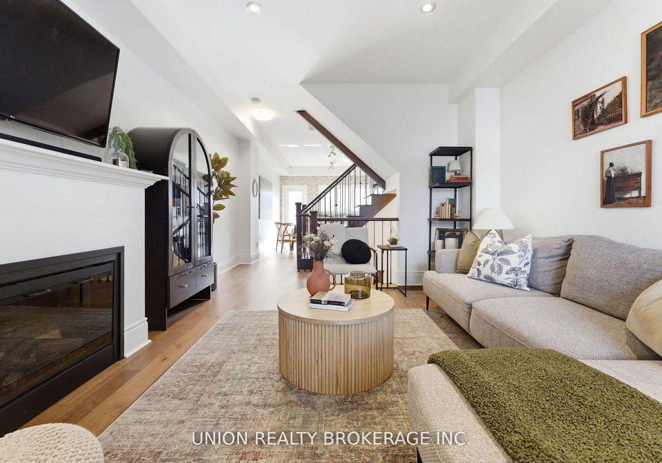 293-kingston-road-toronto-ontario-e12870156