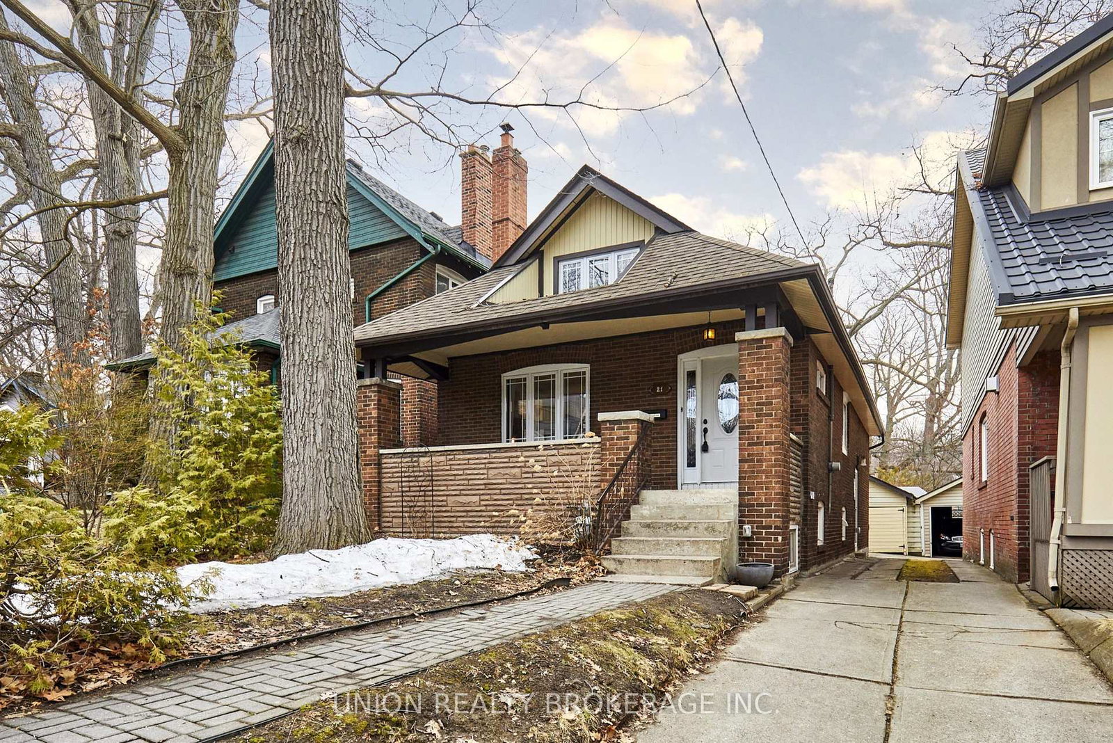 21-southwood-drive-toronto-ontario-e12870530